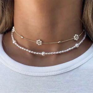 Floral & Pearl Choker-Necklace | Brand new, bohemian look